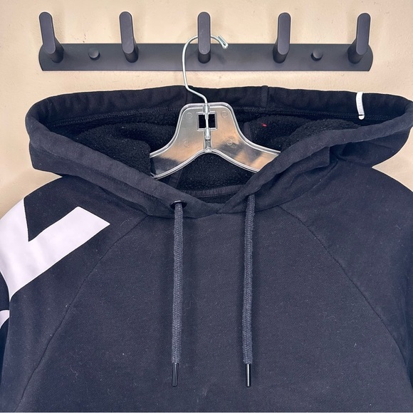 ZYIA Active Hooded Slight Crop Black Activewear Sweatshirt Size Small - Picture 2 of 7